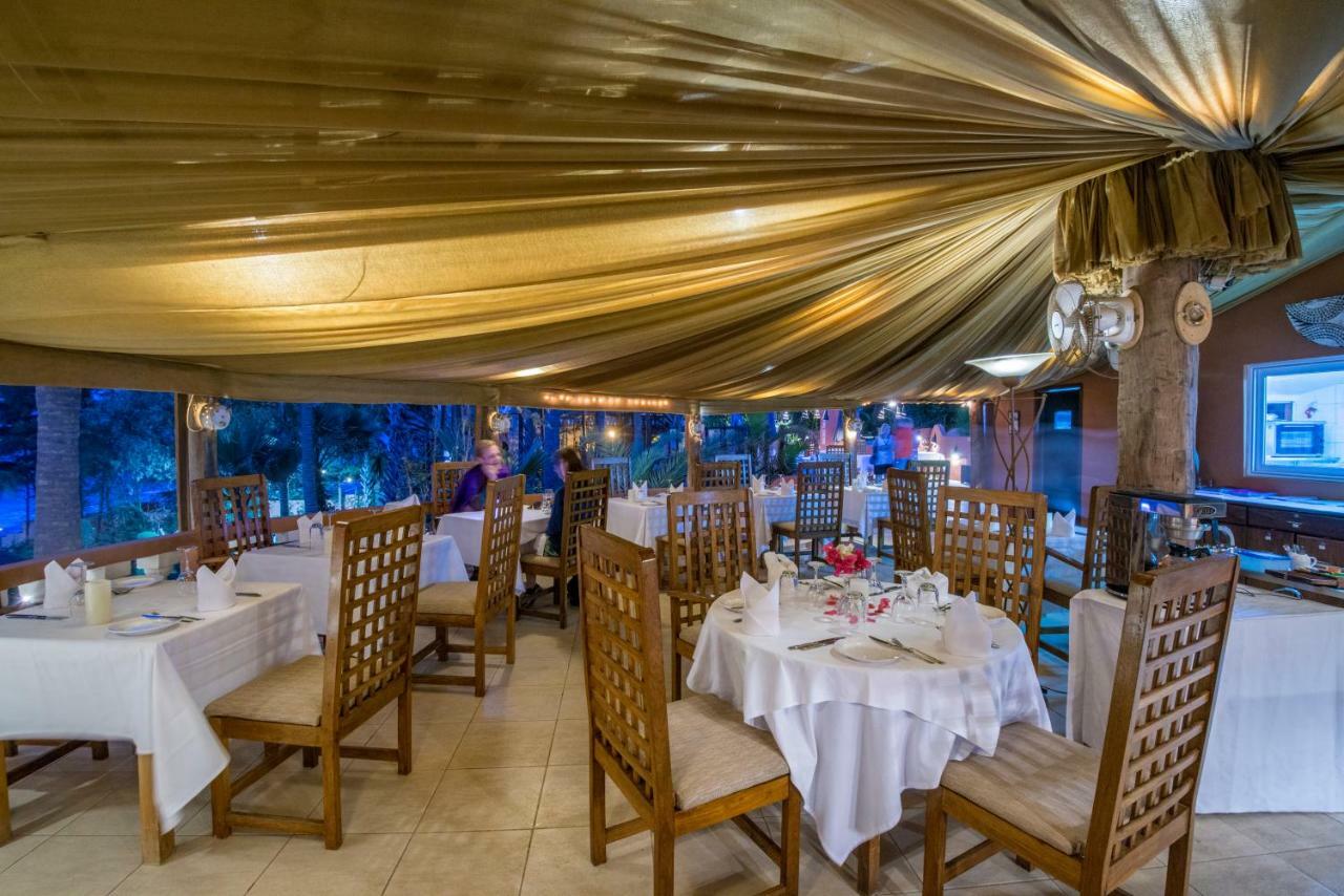 Ngala Lodge Fajara Екстериор снимка
